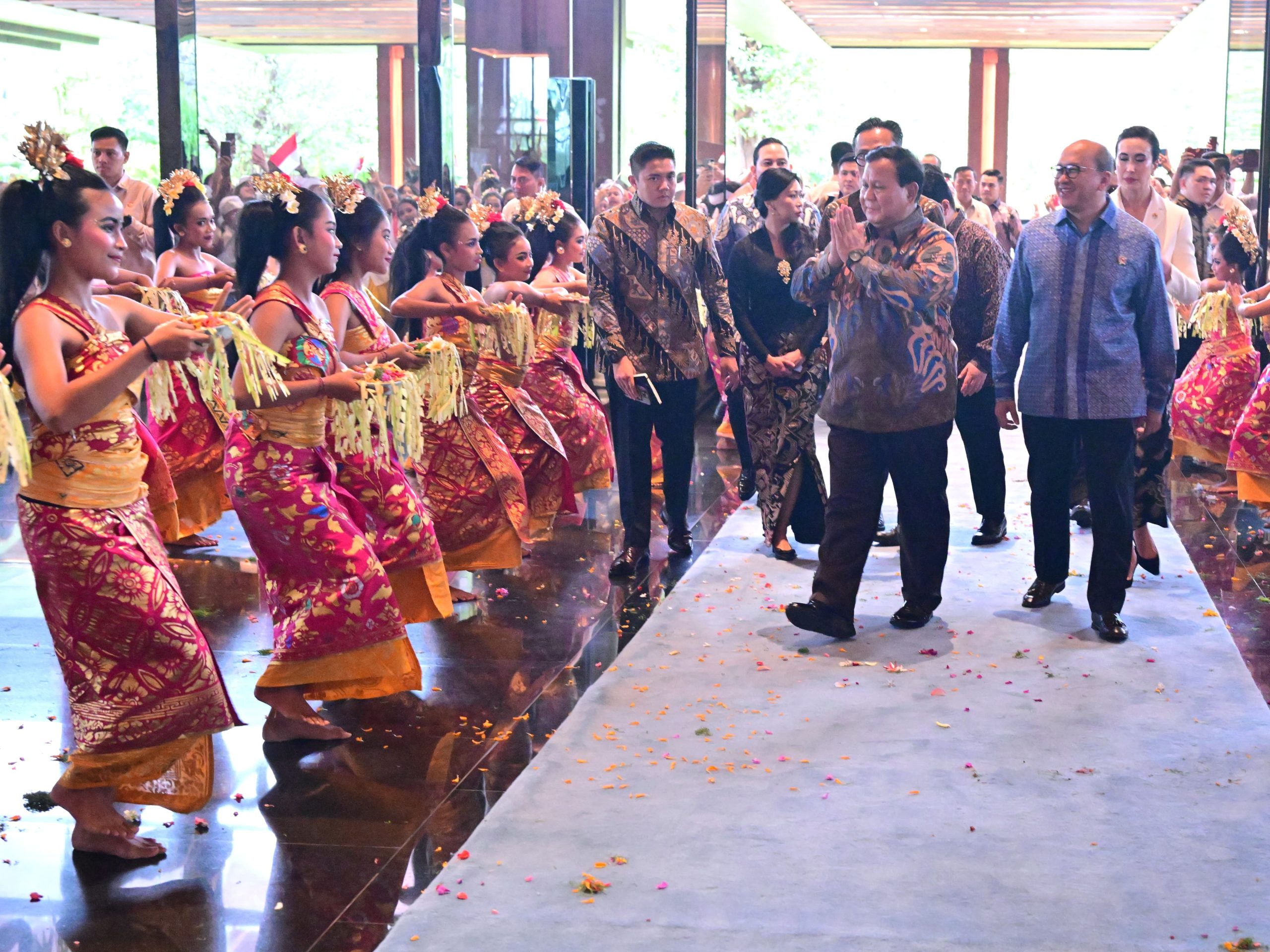 Kawasan Ekonomi Kreatif Sanur Bali resmi dibuka, senyum anak-anak mewarnai penyambutan Presiden